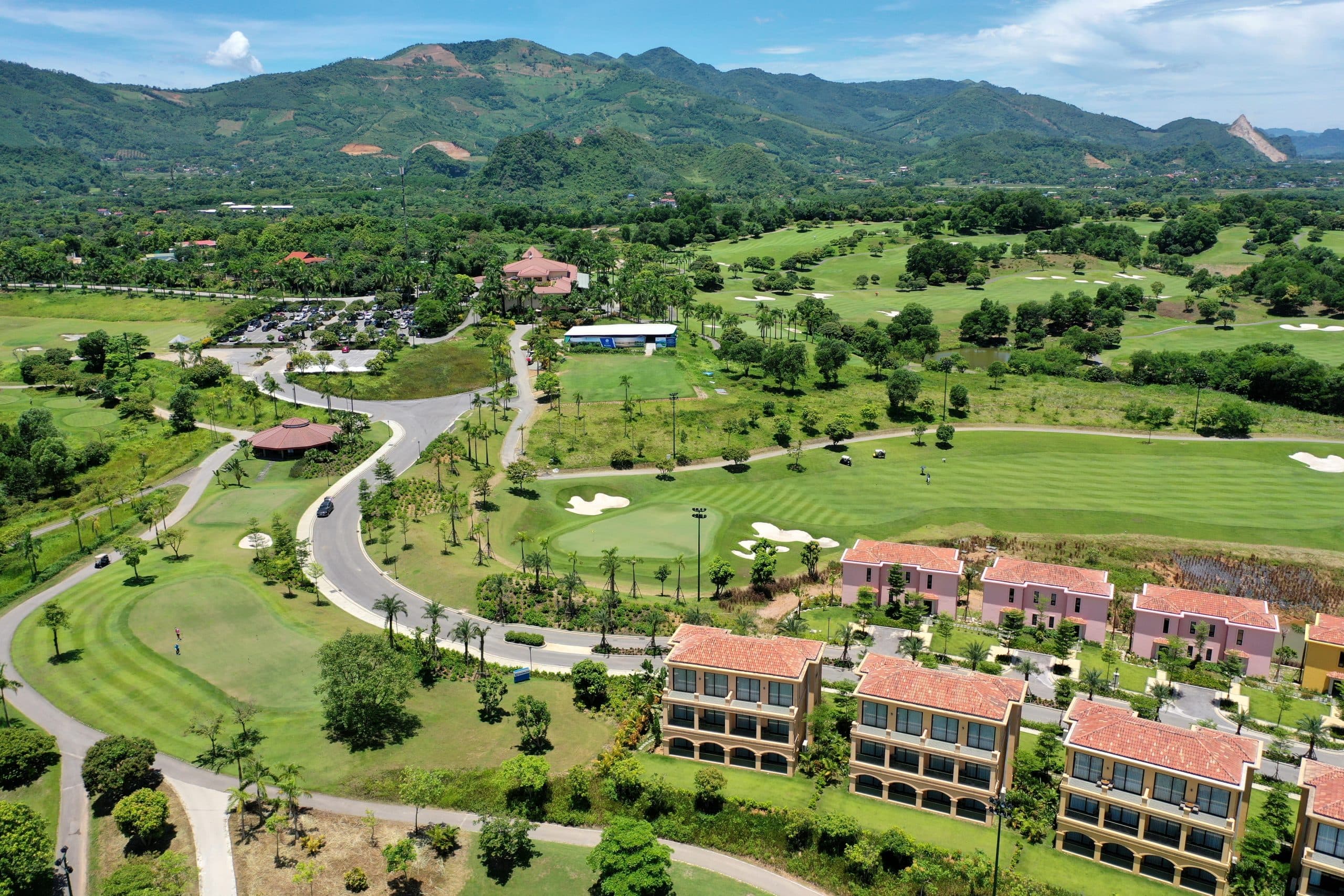 Sky Lake Golf & Resort Ha Noi