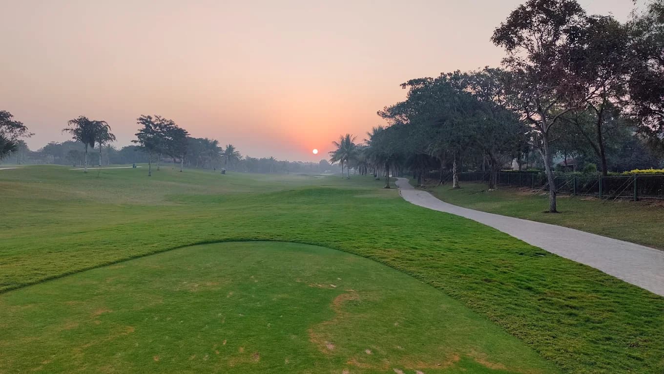 Kalhaar Blues & Greens Golf Club